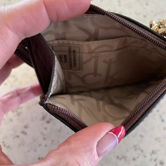 Calvin Klein Coin Wallet - Picture 2 of 4
